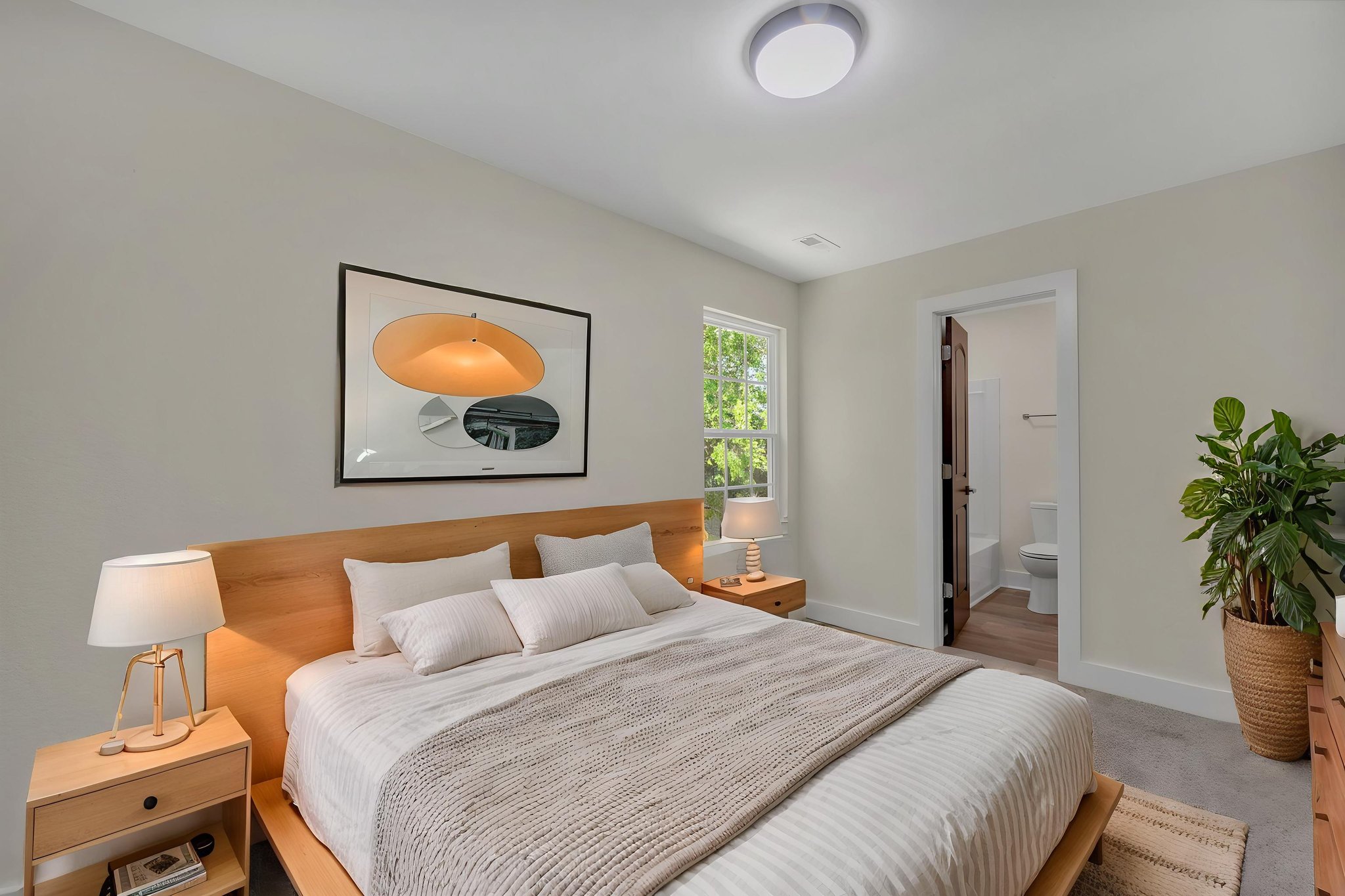 DSC_5246 virtually staged.jpeg