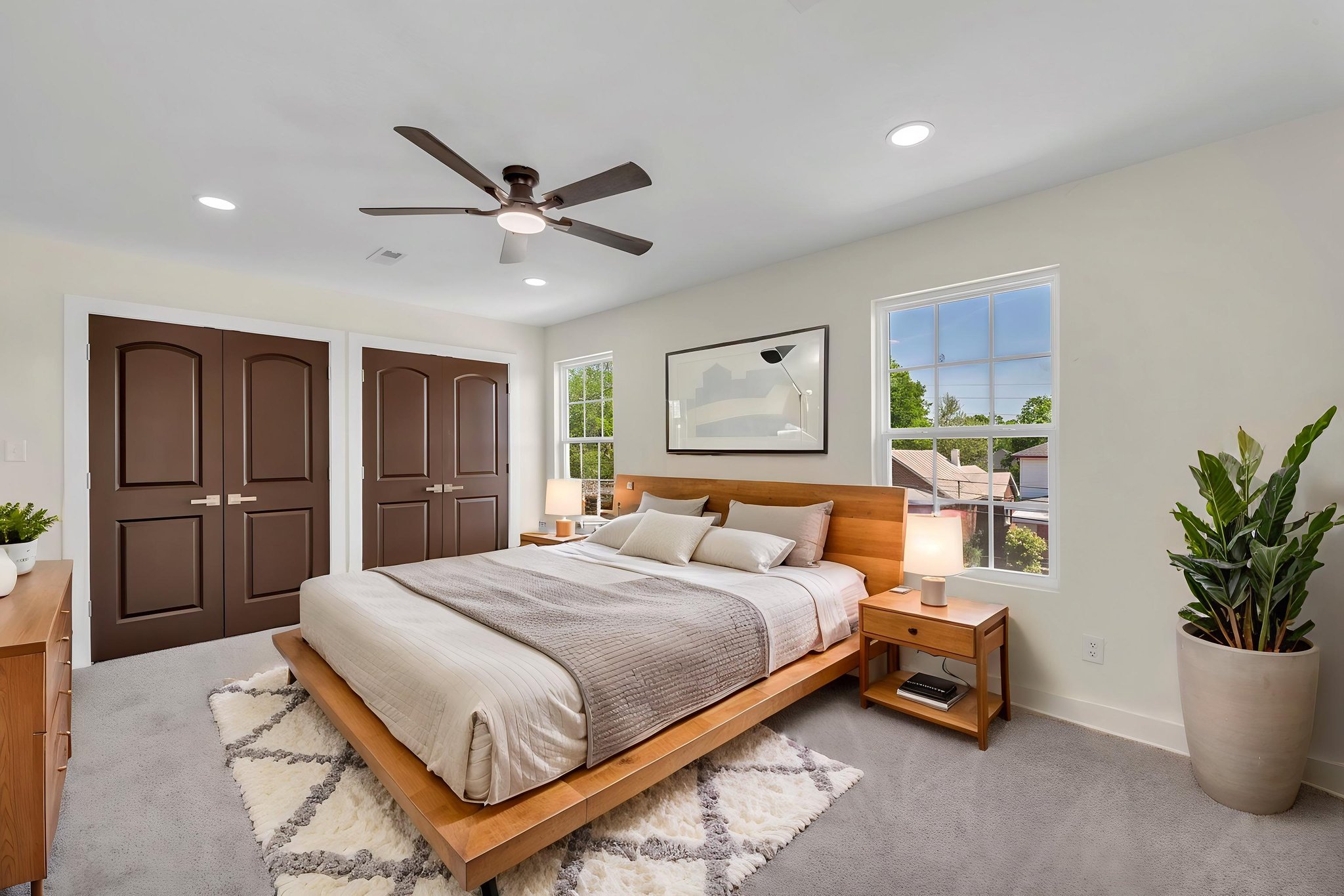 DSC_5288 virtually staged.jpeg