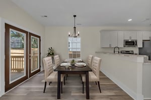 DSC_5226 virtually staged.jpeg