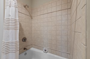  Photo 45