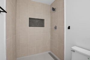  Photo 51