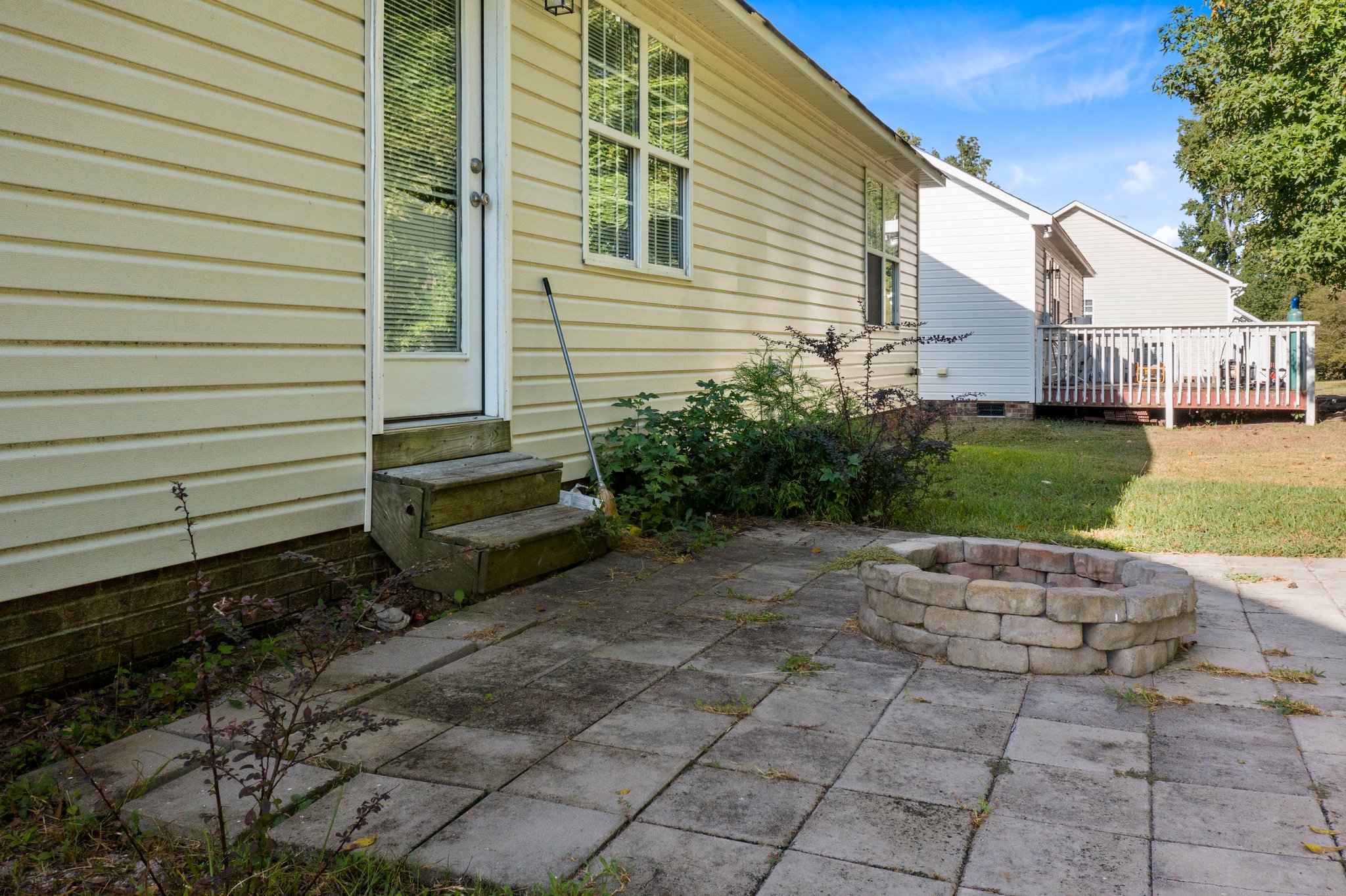 213 Tavistock Ct, Clayton, NC 27520, USA Photo 8