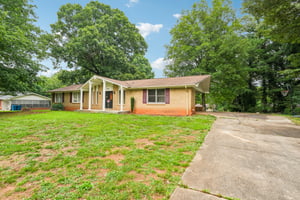 23rd St Pl NE-S1006-003.jpg