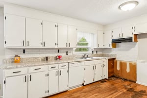 23rd St Pl NE-S1006-012.jpg