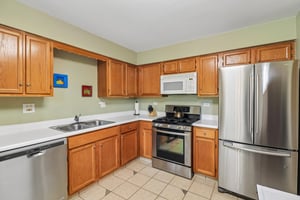 Aberdeen Ct-S2105-012.jpg