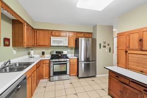 Aberdeen Ct-S2105-013.jpg