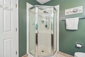 Aberdeen Ct-S2105-024.jpg