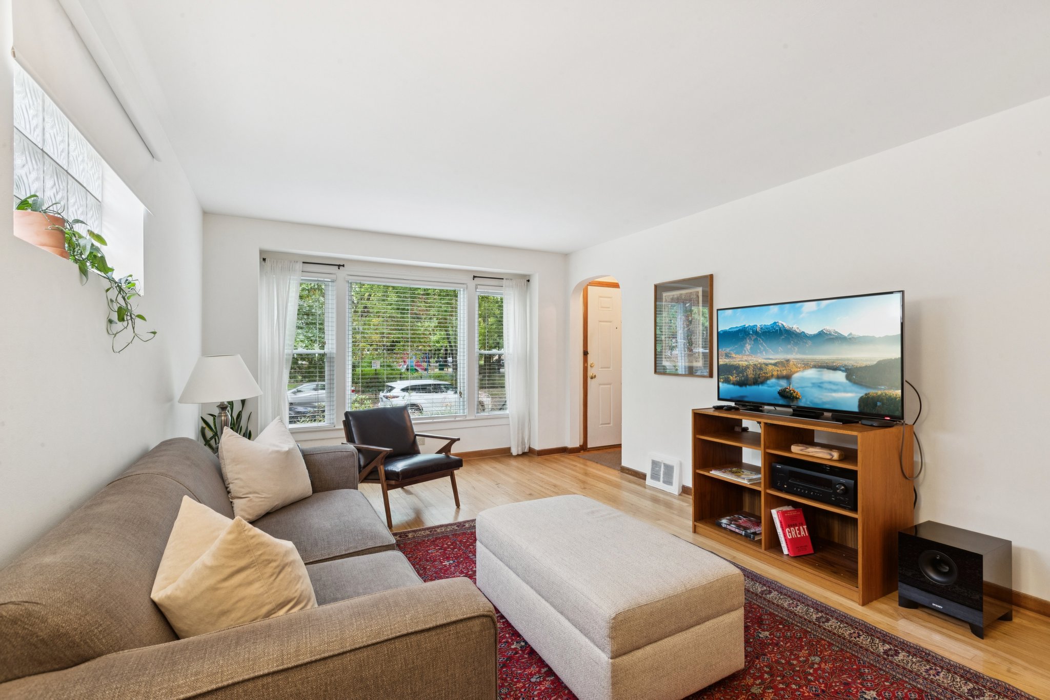 Brummel St-S0810-008.jpg