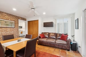 Brummel St-S0810-013.jpg
