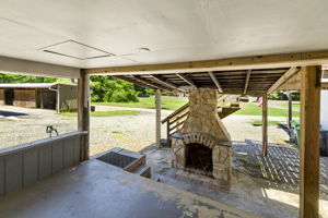  Photo 40