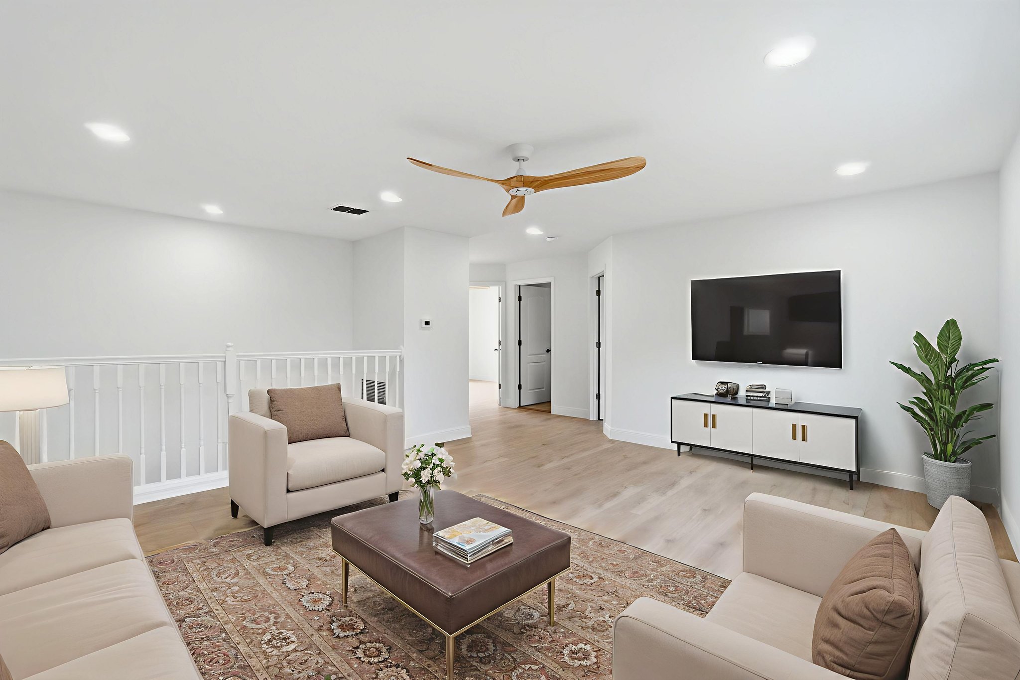 DSC09726 virtually staged.jpeg