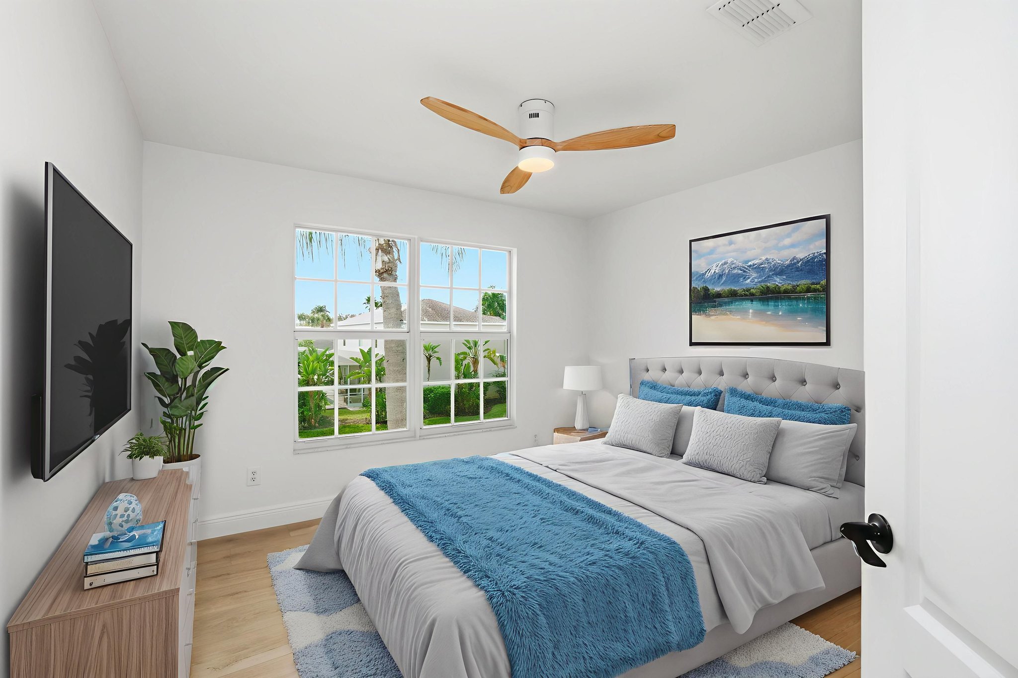 DSC09768 virtually staged.jpeg