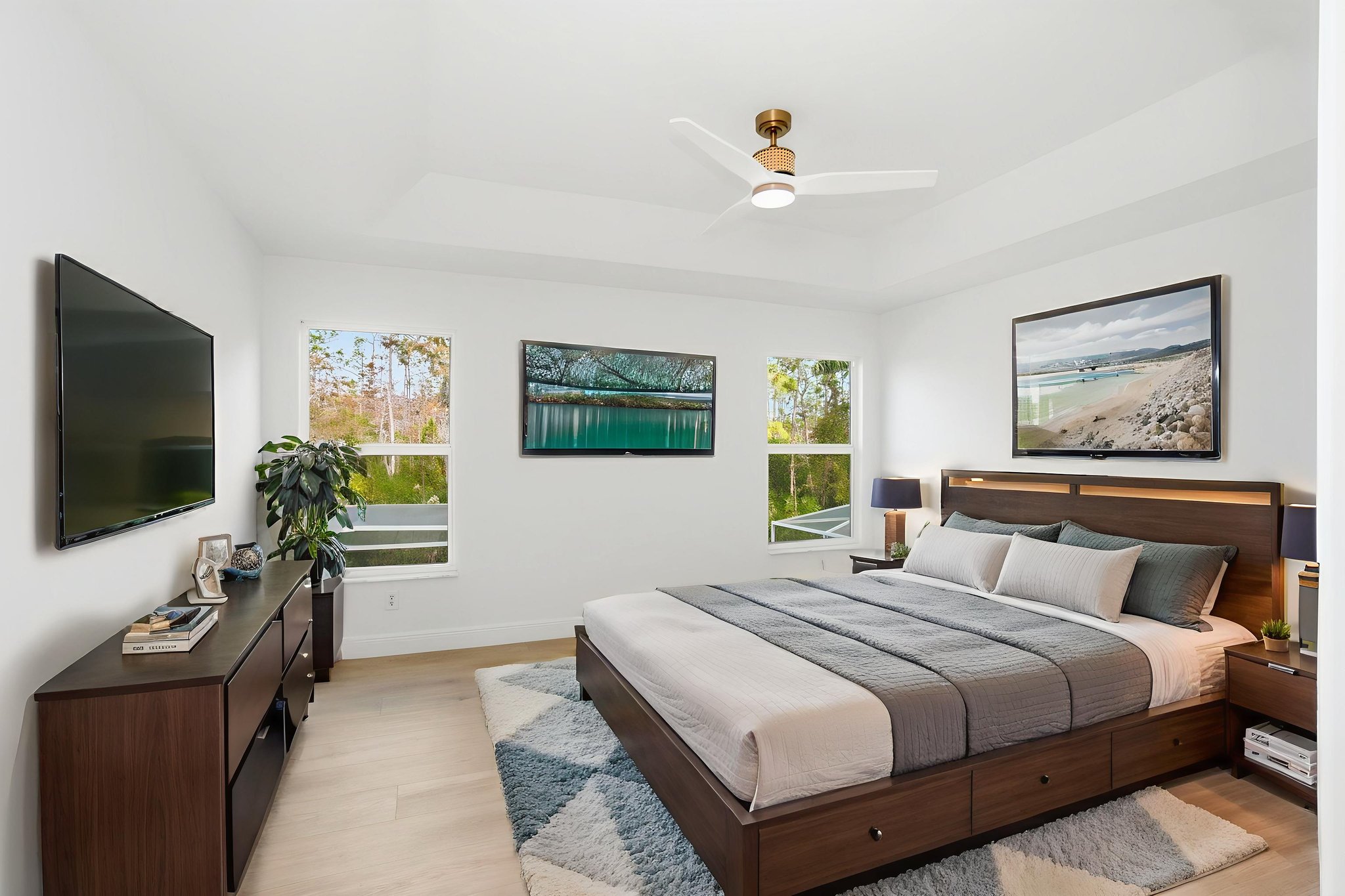 DSC09834 virtually staged.jpeg