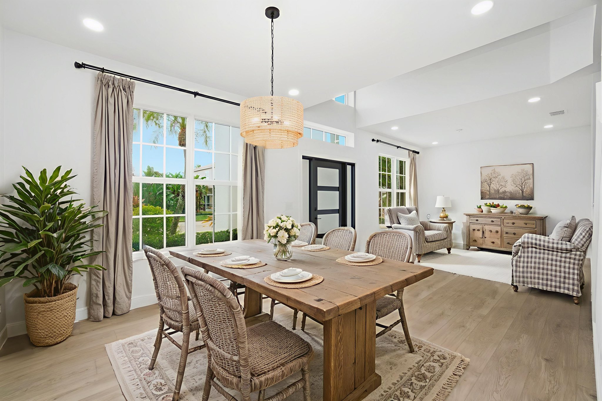 DSC09588 virtually staged.jpeg