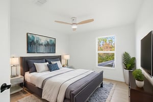 DSC09744 virtually staged.jpeg