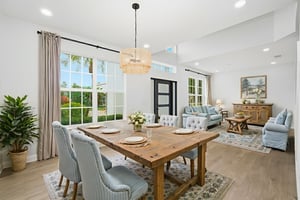 DSC09588 virtually staged.jpeg