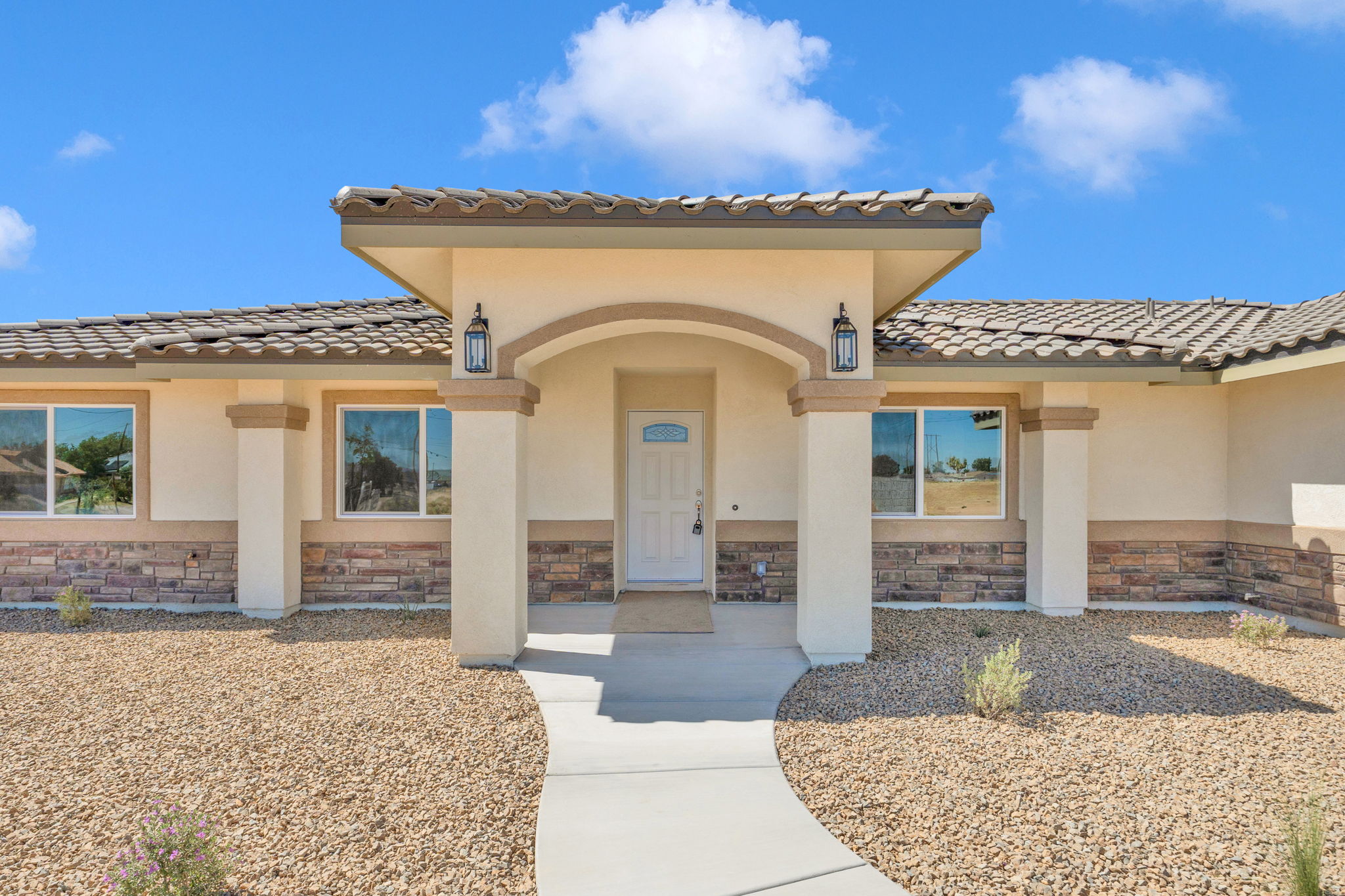 21317 Caribou Rd, Apple Valley, CA 92308, USA Photo 5