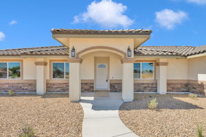 21317 Caribou Rd, Apple Valley, CA 92308, USA Photo 4