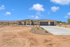 21317 Caribou Rd, Apple Valley, CA 92308, USA Photo 1