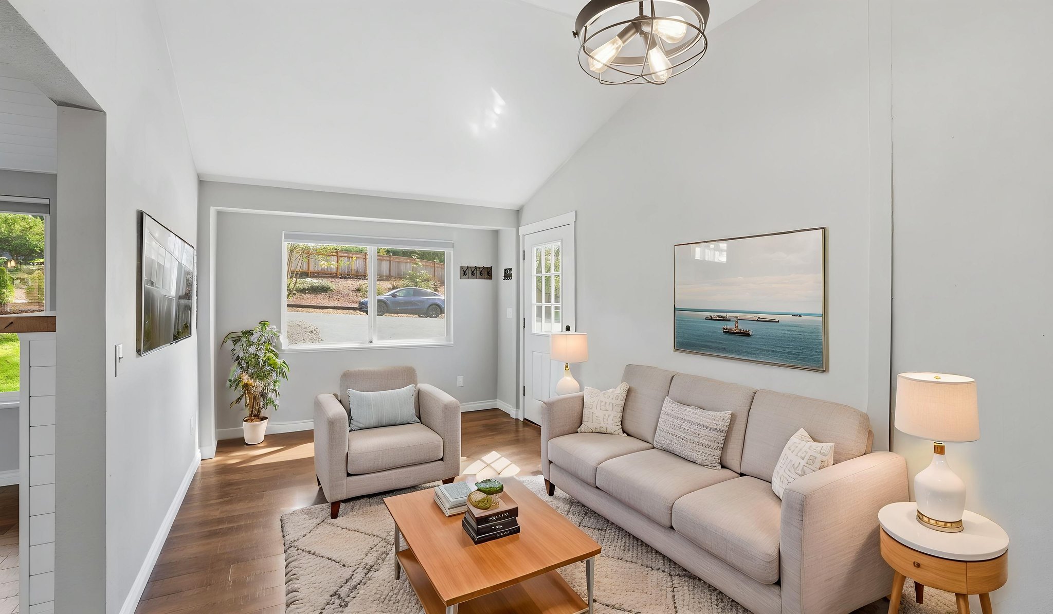 RINW018 virtually staged.jpeg