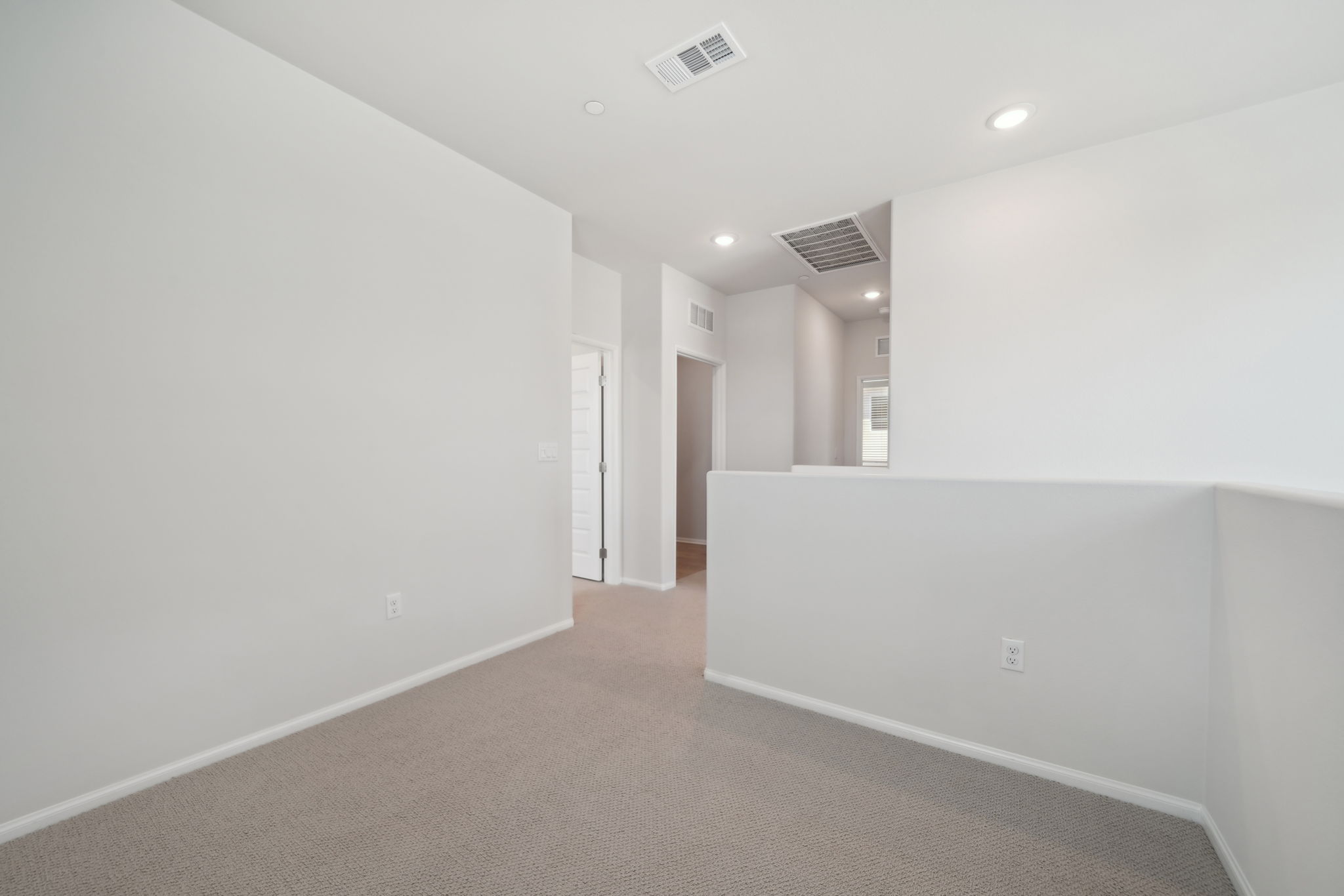 SoCal - Willow at Live Oak - 2132 Bergamot St Redlands CA 92374 - 035
