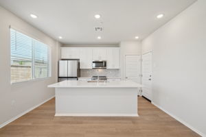 SoCal - Willow at Live Oak - 2132 Bergamot St Redlands CA 92374 - 014