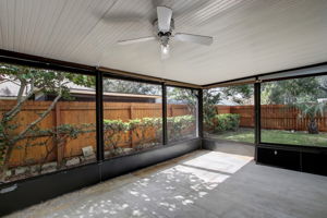 Screened-in Porch