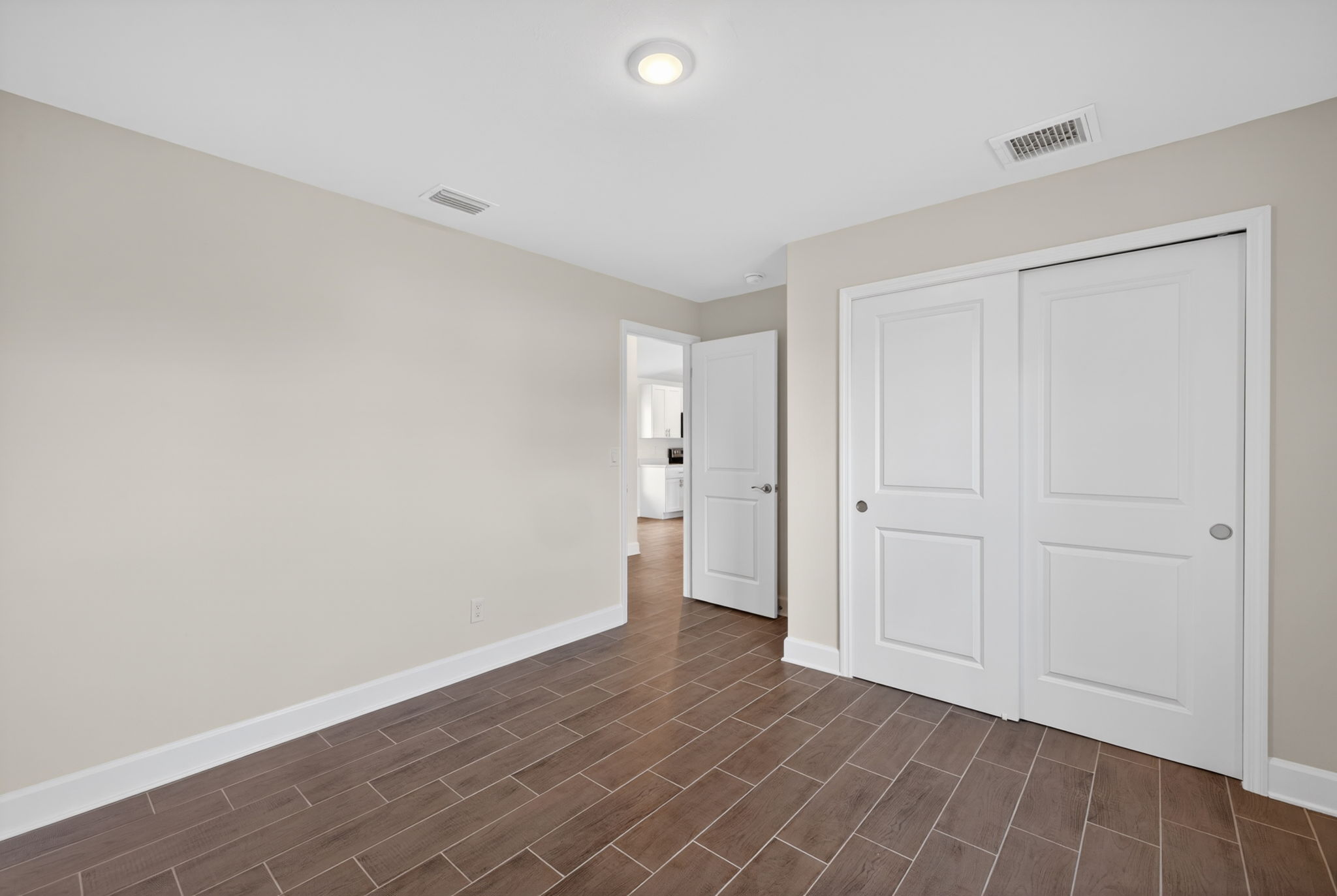 Guest Bedroom 2 - 2 of 2