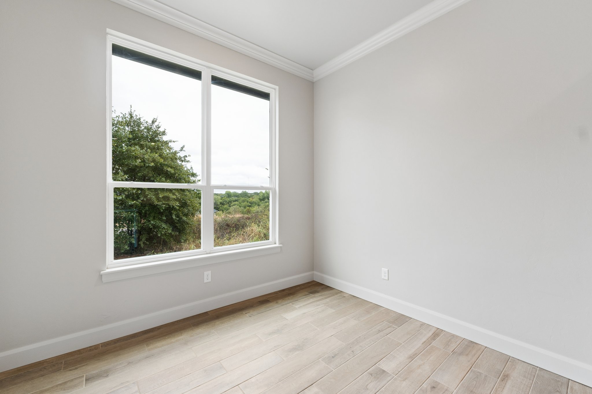 2132 Santa Monica St_019.jpg
