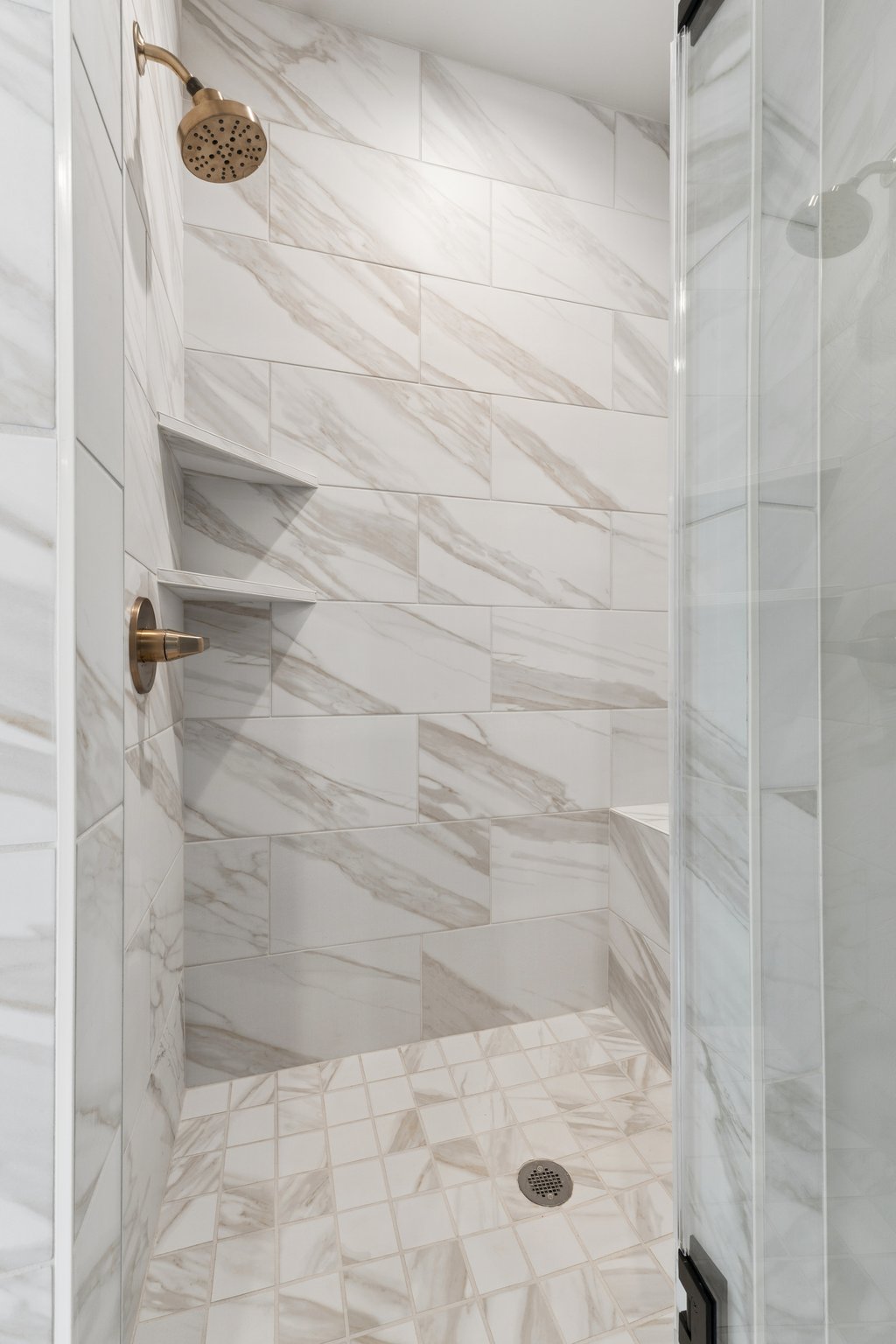 2132 Santa Monica St_030.jpg