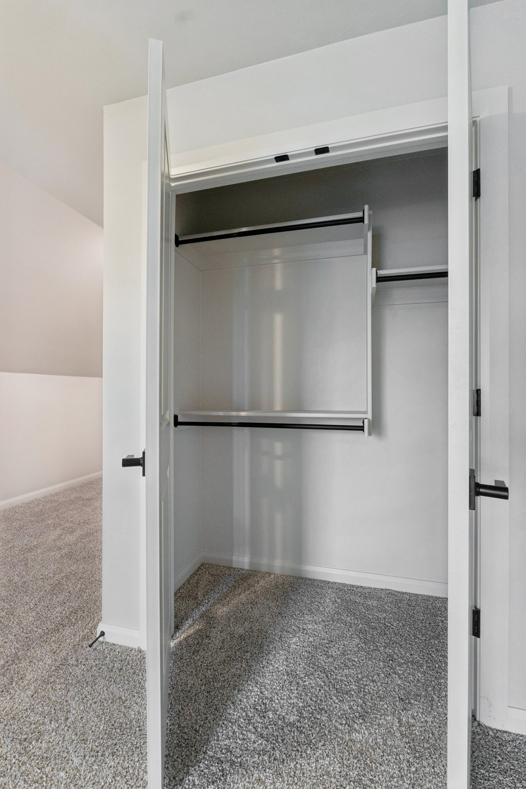2132 Santa Monica St_043.jpg
