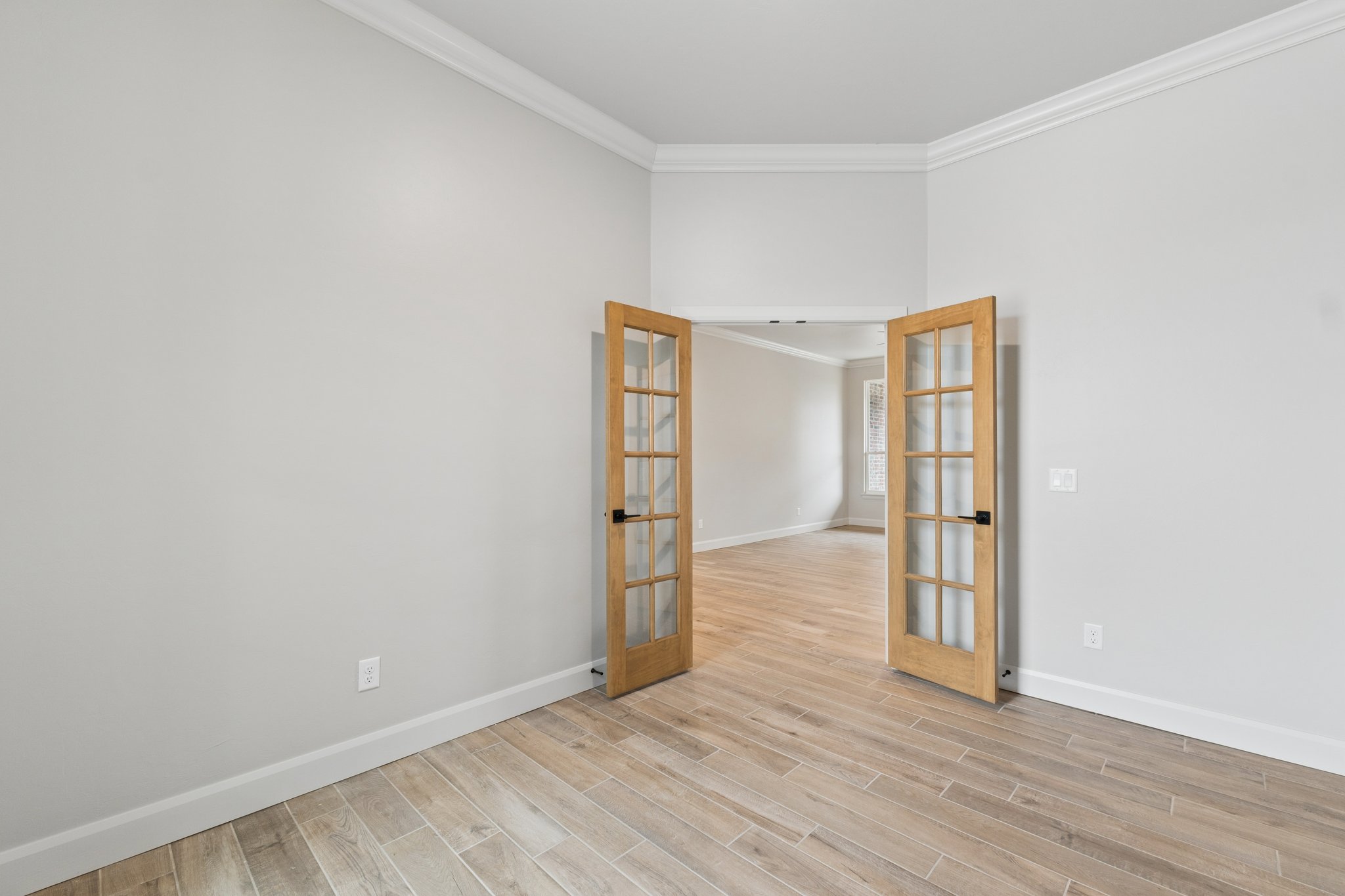 2132 Santa Monica St_046.jpg