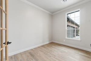 2132 Santa Monica St_045.jpg