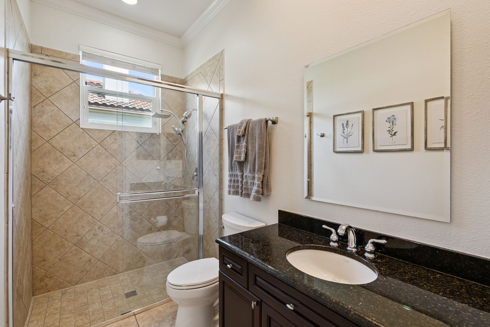  Photo 37