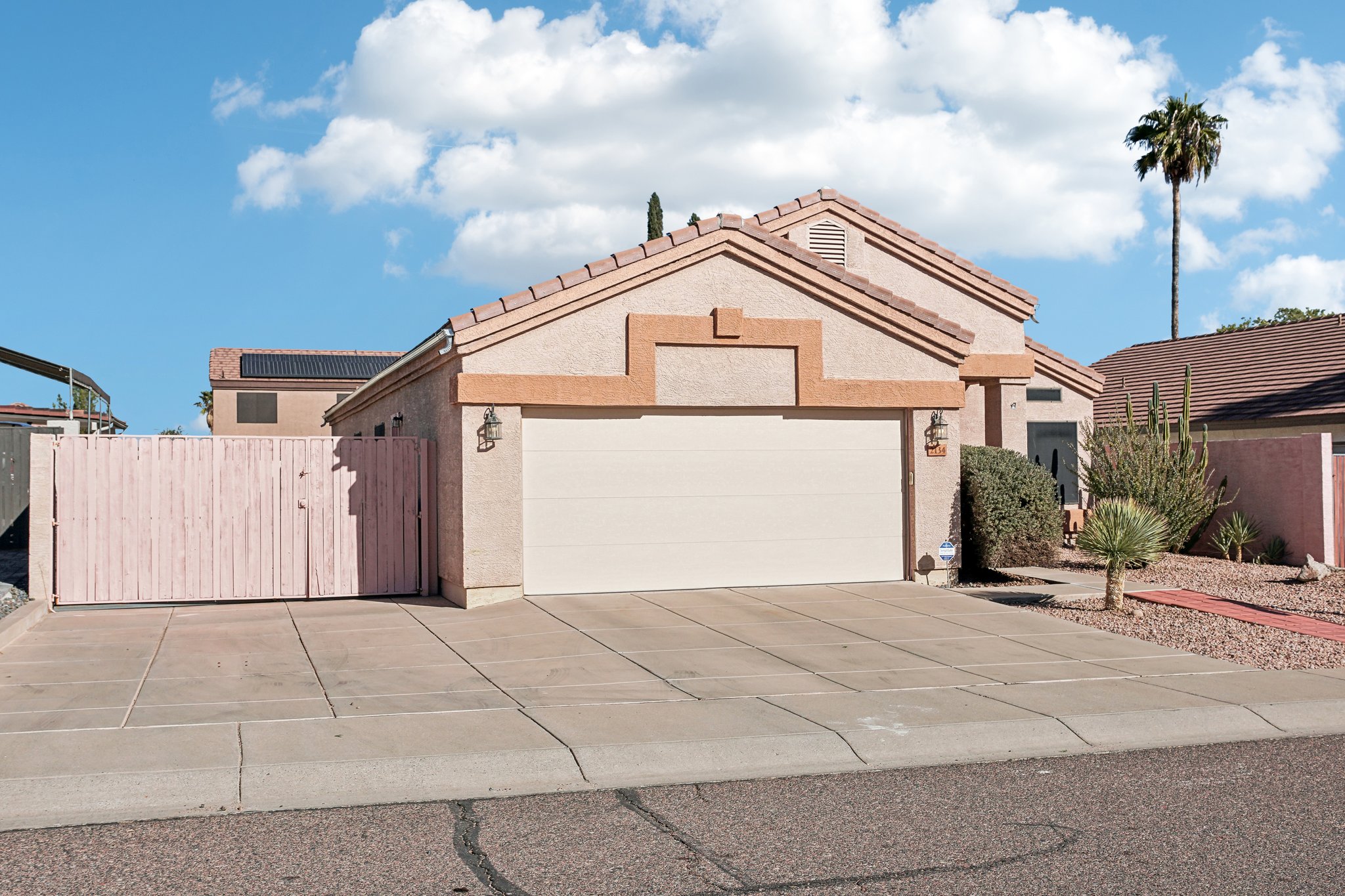 E Wahalla Ln-002.jpg