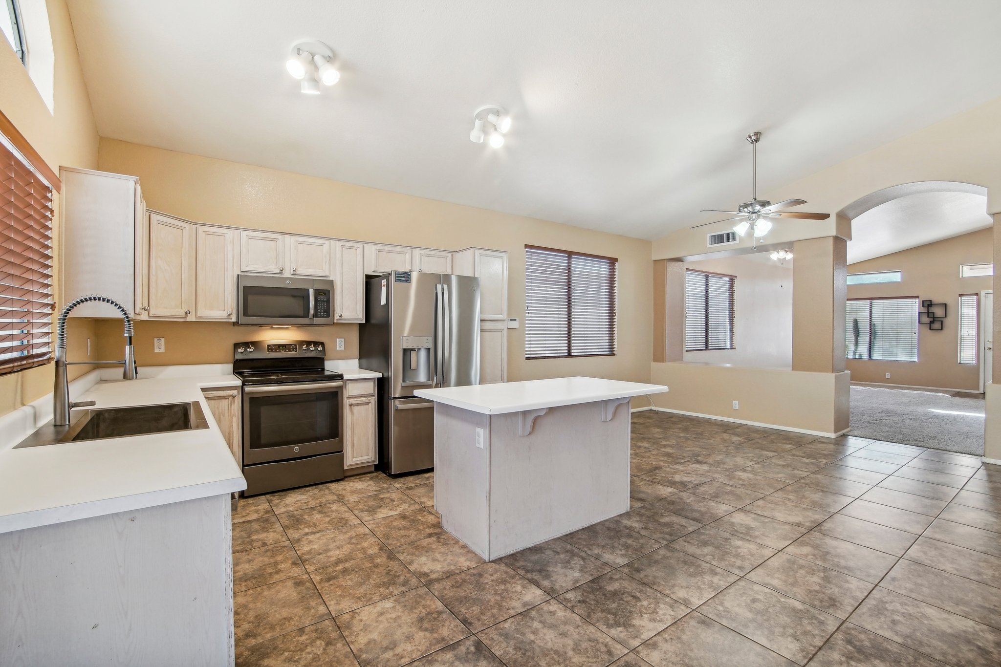 E Wahalla Ln-011.jpg