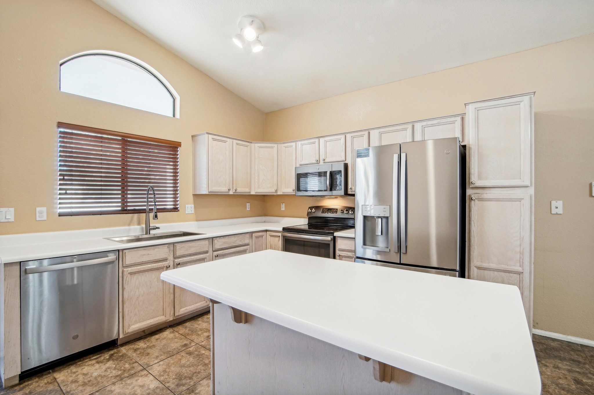 E Wahalla Ln-012.jpg