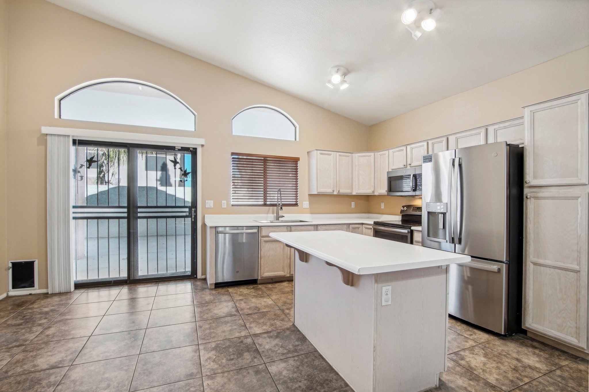 E Wahalla Ln-013.jpg