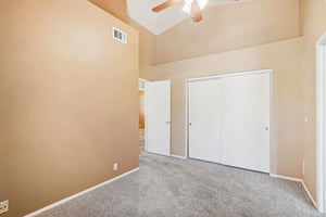 E Wahalla Ln-026.jpg