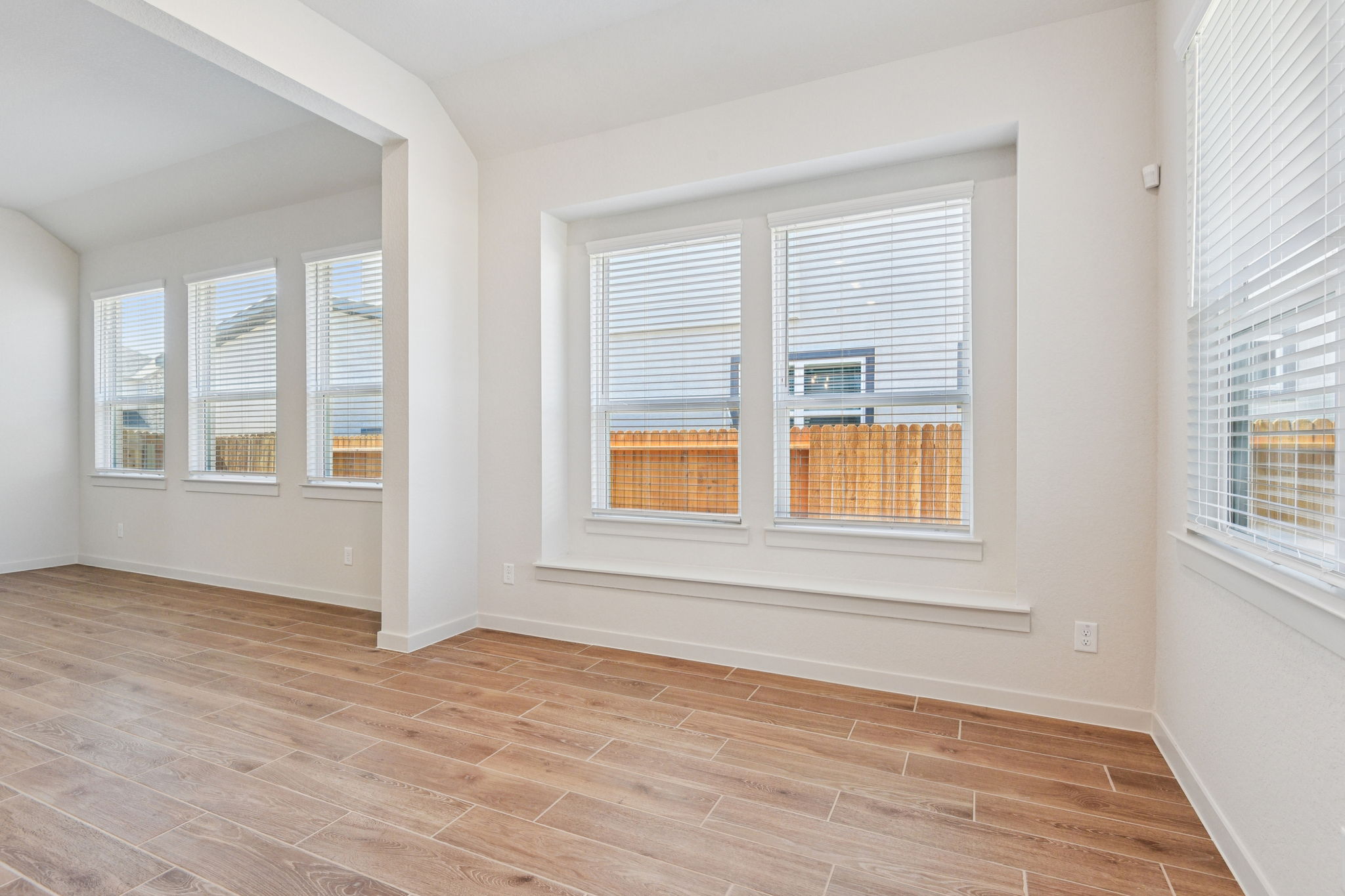 2134 Shepards St-S0502-010