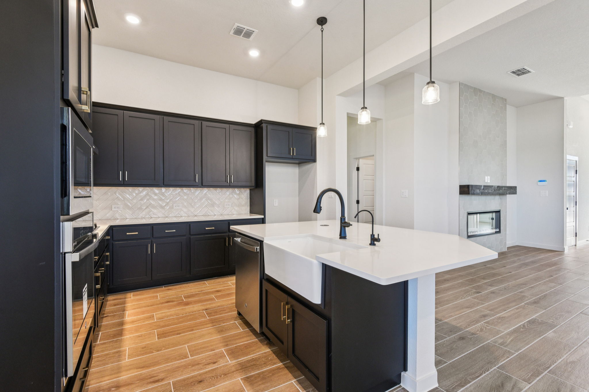 2134 Shepards St-S0502-015