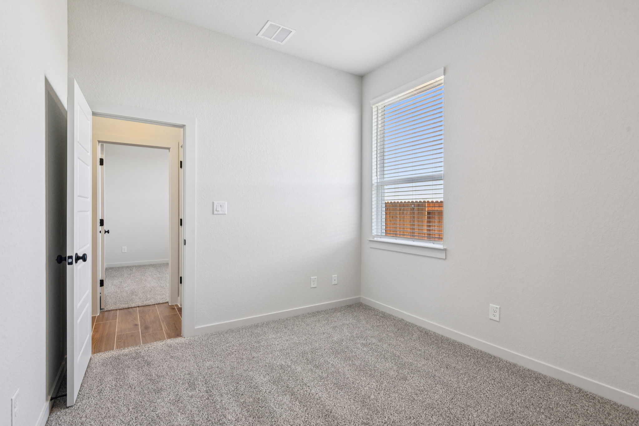 2134 Shepards St-S0502-026