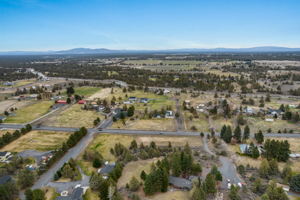 21640 Crofoot Ct, Bend, OR 97701, USA Photo 17