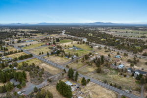 21640 Crofoot Ct, Bend, OR 97701, USA Photo 14