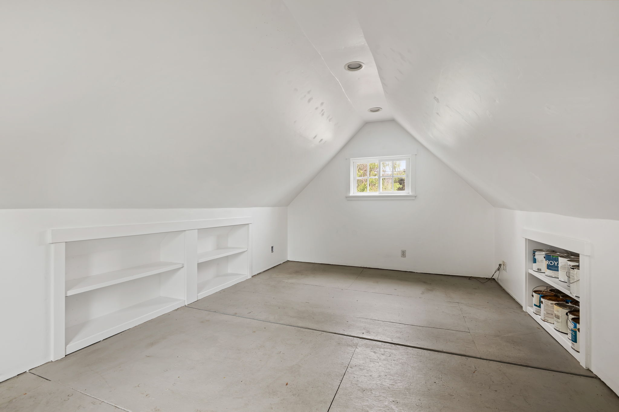 27-Garage Attic