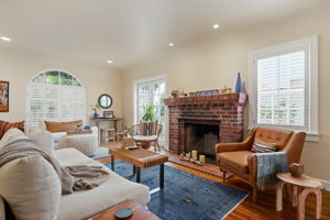 09-Living Room