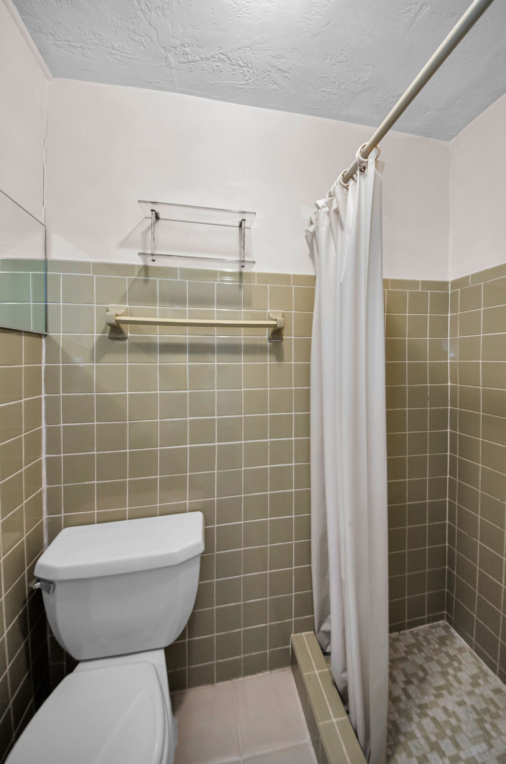 Bathroom 2a