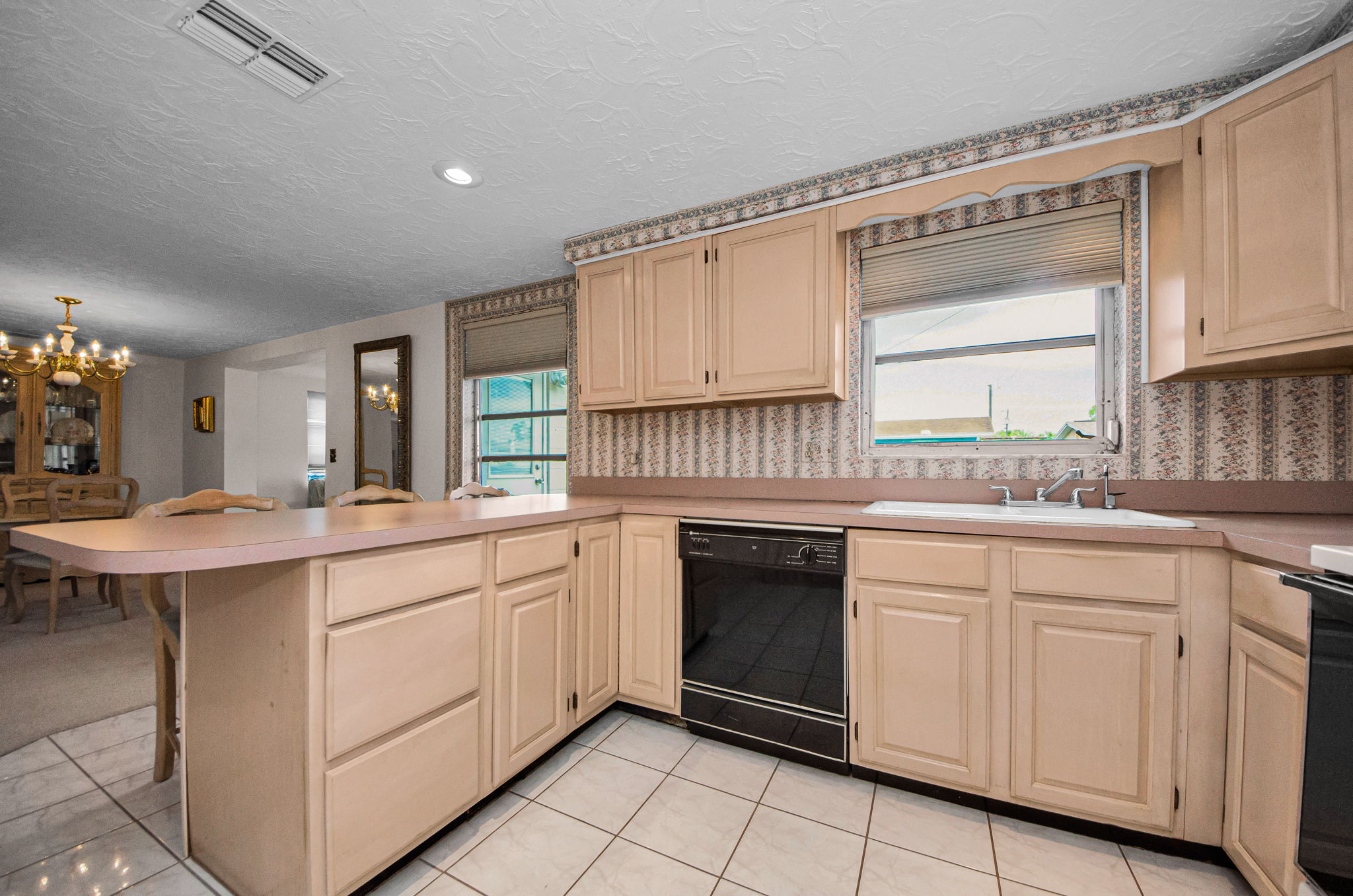 Kitchen 7
