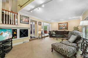 Huntington Ct-S0807-007.jpg