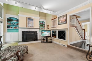 Huntington Ct-S0807-008.jpg